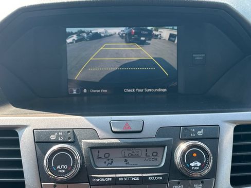 Used 2015 Honda Odyssey Touring image 28