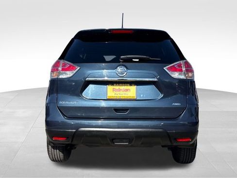 Used 2016 Nissan Rogue S w/ Appearance Package image 9