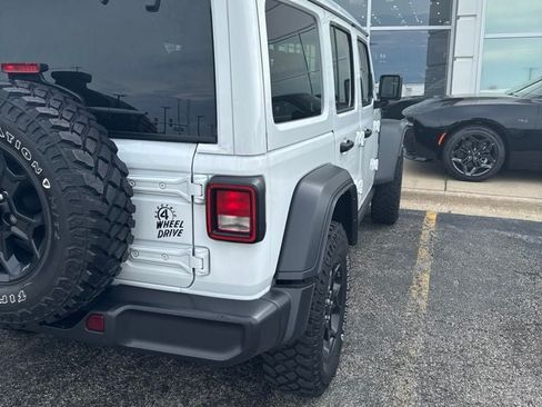 Certified 2023 Jeep Wrangler Unlimited w/ Sun & Screen Package AWD/4WD image 4
