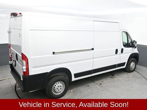 Used 2025 RAM ProMaster 2500 w/ Convenience Group image 27