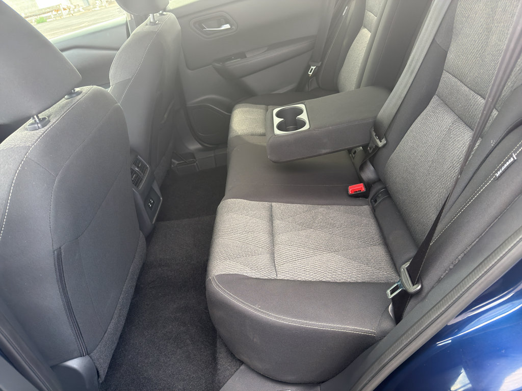 Used 2025 Nissan Rogue SV AWD/4WD image 21