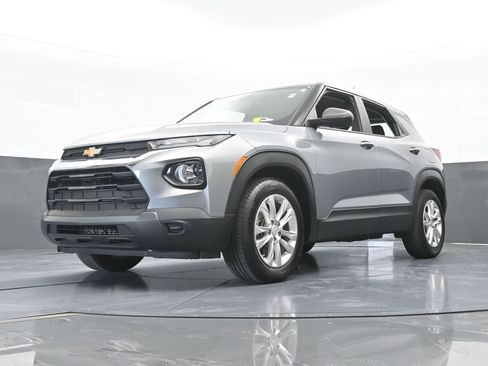 Used 2023 Chevrolet TrailBlazer LS FWD image 53