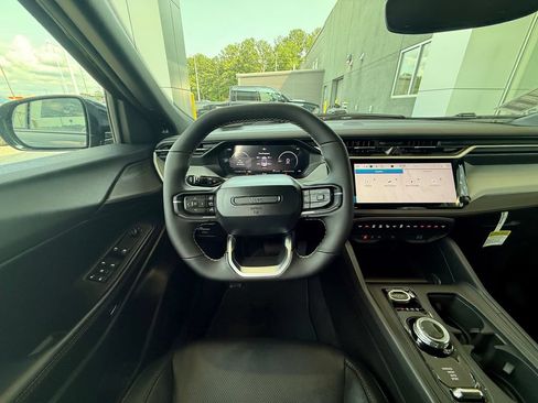 New 2026 Jeep Cherokee Limited AWD/4WD image 10