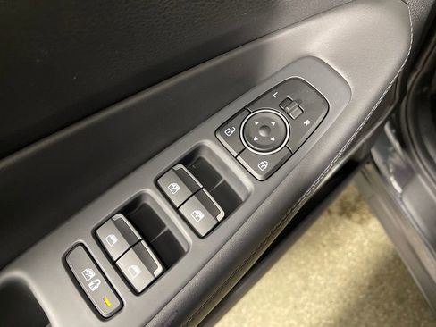 Certified 2023 Hyundai Santa Fe SEL w/ Premium Package image 18