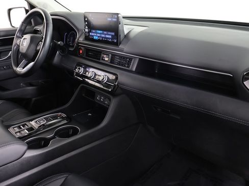 Used 2025 Honda Pilot EX-L image 29