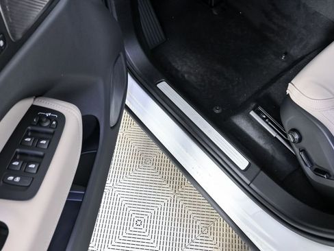 New 2026 Volvo XC60 B5 Plus w/ Climate Package image 8