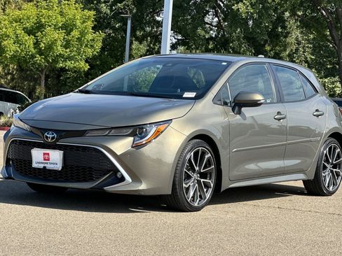 Certified 2019 Toyota Corolla XSE FWD image 9