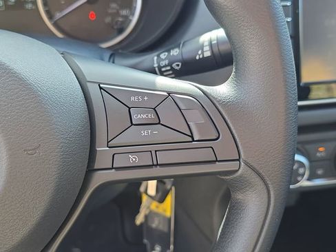 New 2025 Nissan Versa S w/ Trunk Package FWD image 29