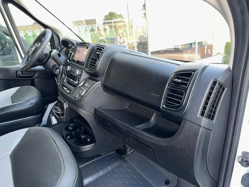 Used 2023 RAM ProMaster 2500 FWD image 17