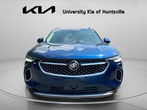 Used 2022 Buick Envision Avenir w/ Technology Package II FWD image 3