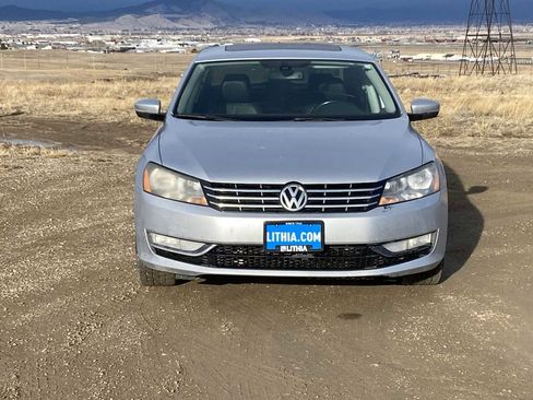 Used 2015 Volkswagen Passat TDI SEL Premium image 13