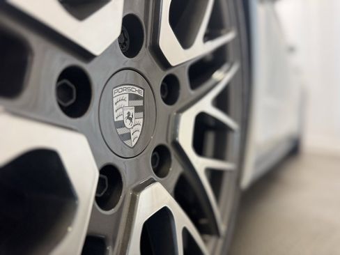 Used 2025 Porsche Panamera 4 image 48