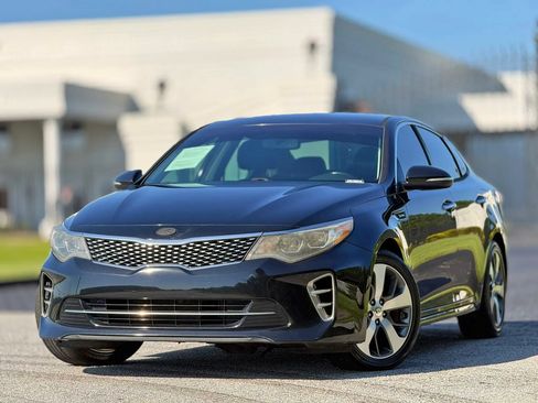 Used 2017 Kia Optima SX FWD image 2