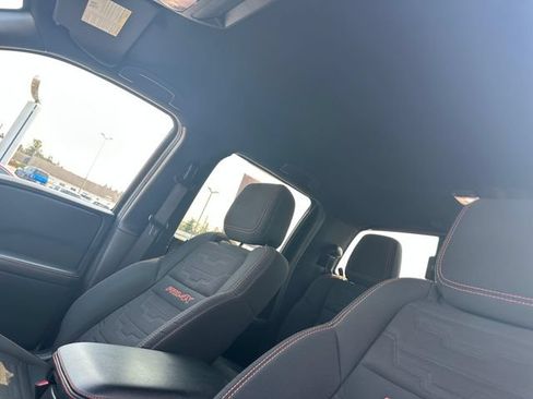 Used 2026 Nissan Frontier PRO-4X AWD/4WD image 10