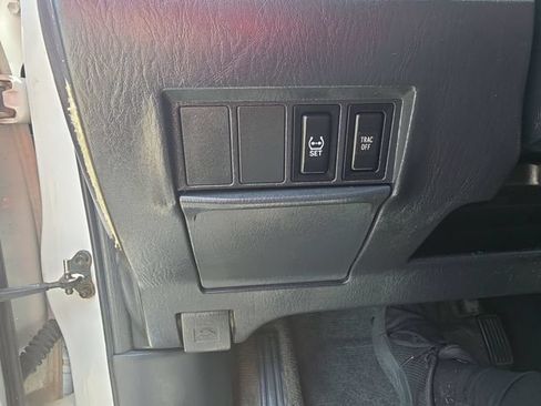 Used 2005 Toyota RAV4 2WD image 22