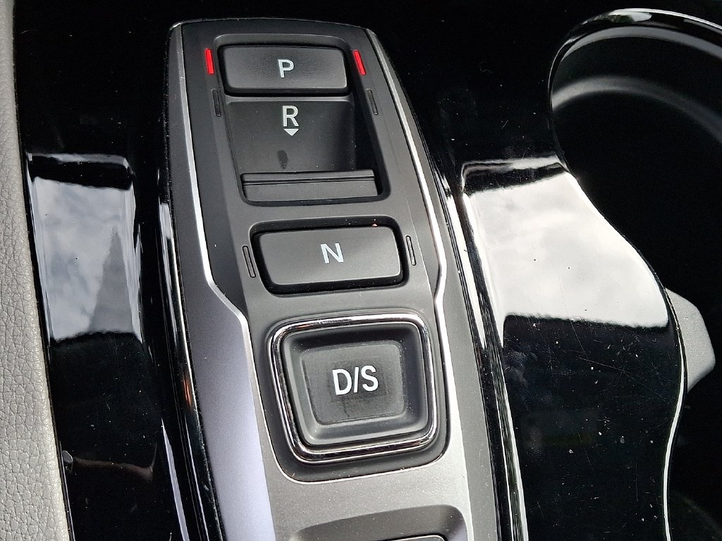 Used 2021 Honda Pilot Touring image 16