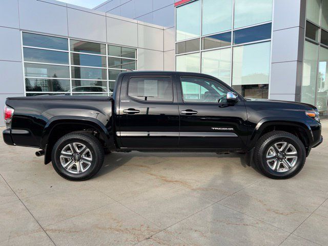 Used 2017 Toyota Tacoma Limited w/ Tow Package AWD/4WD image 8
