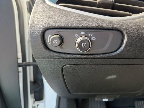 Used 2023 Chevrolet Malibu LT image 15