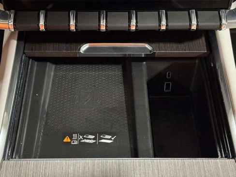 Used 2024 GMC Acadia Denali w/ Super Cruise Package image 23