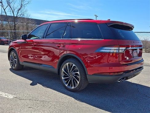 Used 2020 Lincoln Aviator Reserve w/ Equipment Group 202A AWD/4WD image 4