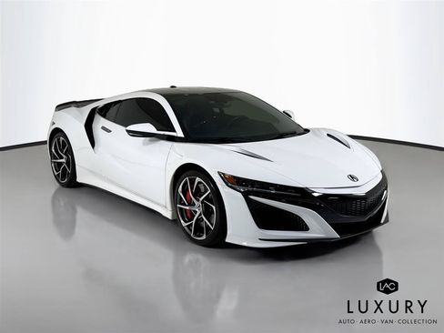 Used 2020 Acura NSX AWD/4WD image 3