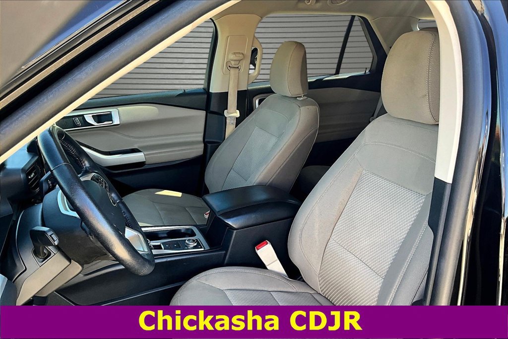 Used 2022 Ford Explorer XLT AWD/4WD image 20