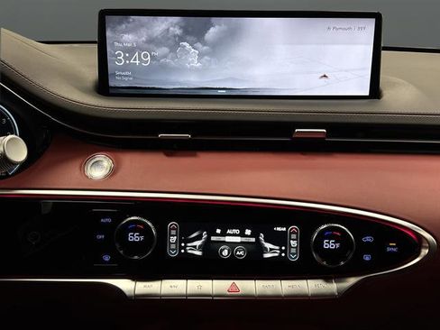 Used 2025 Genesis GV70 2.5T w/ Sport Prestige Package image 9