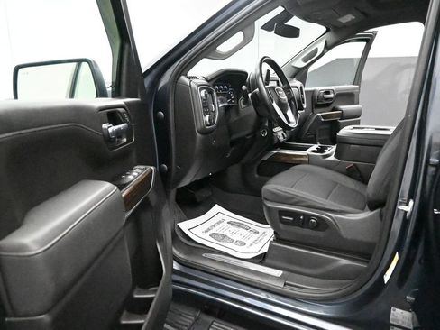 Used 2022 GMC Sierra 1500 Elevation w/ Driver Alert Package I AWD/4WD image 9