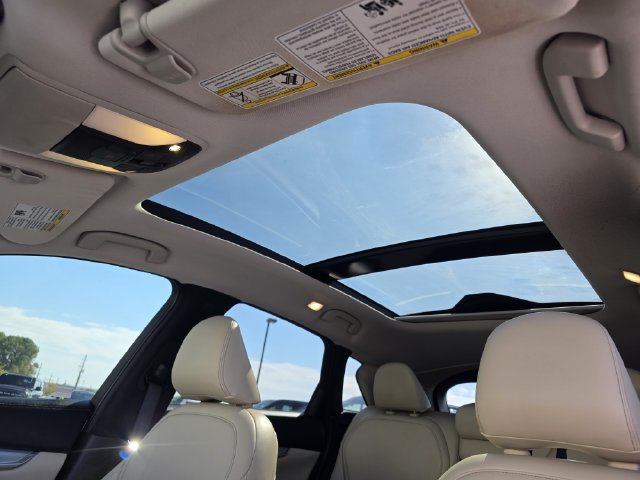 Used 2020 INFINITI QX50 Luxe w/ Navigation Package FWD image 23
