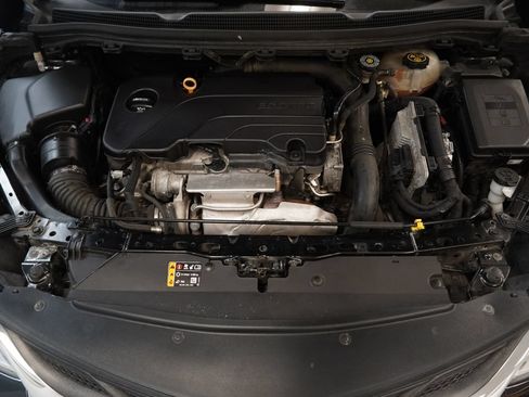 Used 2019 Chevrolet Cruze LS FWD image 35