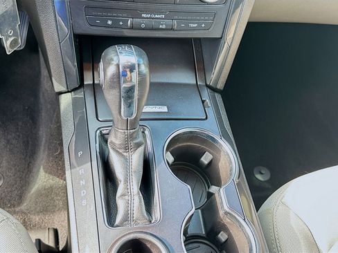 Used 2019 Ford Explorer FWD image 15