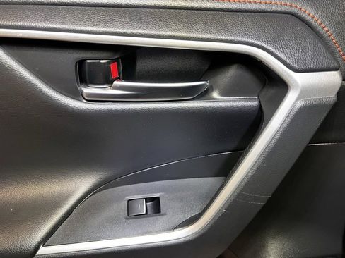 Used 2023 Toyota RAV4 Adventure image 39