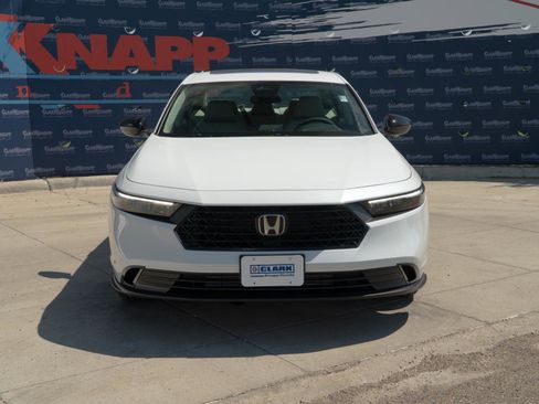 Used 2025 Honda Accord SE image 2