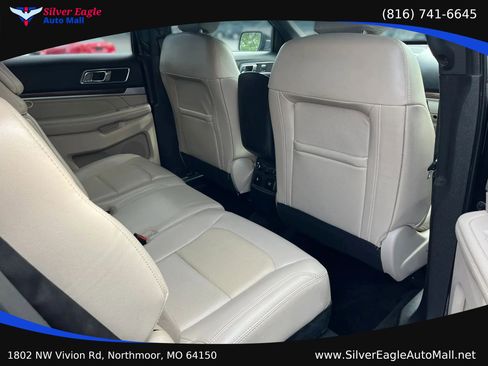 Used 2018 Ford Explorer Limited w/ Equipment Group 301A AWD/4WD image 12
