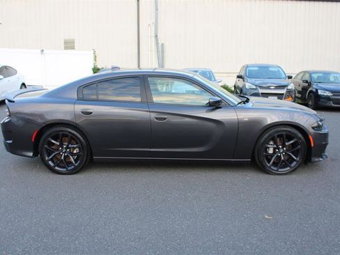 Used 2019 Dodge Charger Scat Pack image 9
