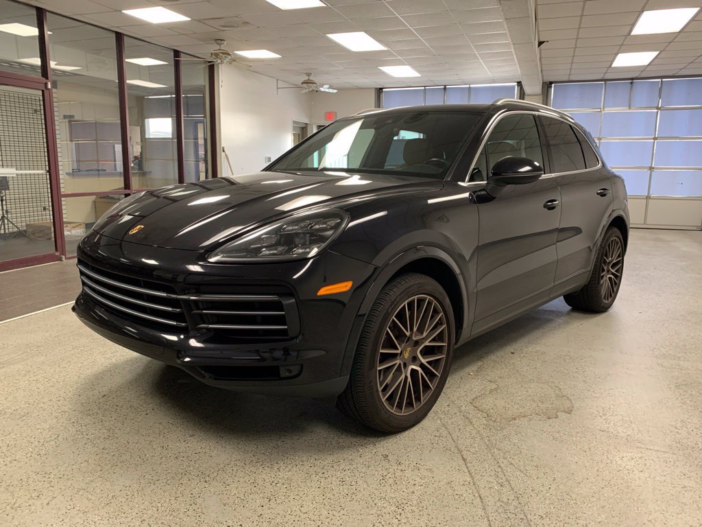 Used 2020 Porsche Cayenne AWD/4WD image 2