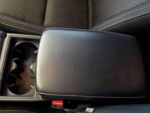 Used 2022 Mitsubishi Outlander ES FWD image 31