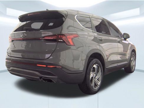 Used 2023 Hyundai Santa Fe SE image 2