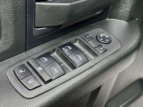 Used 2018 RAM 1500 Express w/ Express Value Package AWD/4WD image 18
