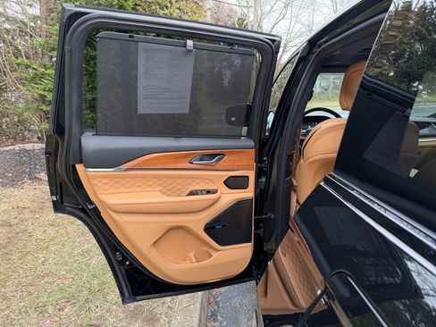 Used 2022 Jeep Grand Cherokee Summit image 16