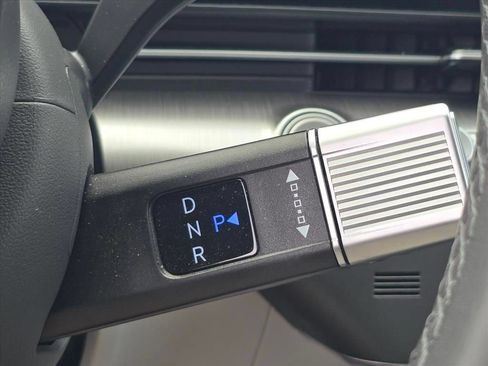 Used 2024 Hyundai Kona Limited AWD/4WD image 25