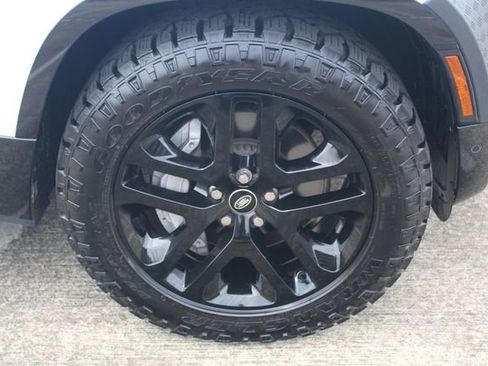 Used 2024 Land Rover Defender 130 Outbound image 9