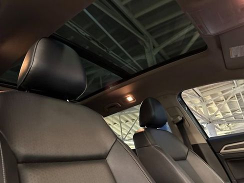 Used 2018 Volkswagen Atlas SEL image 21