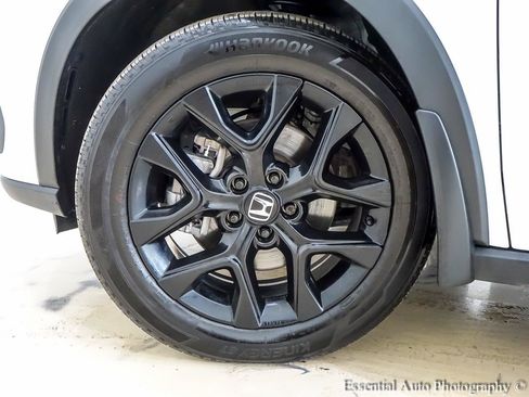 Used 2025 Honda HR-V Sport image 12