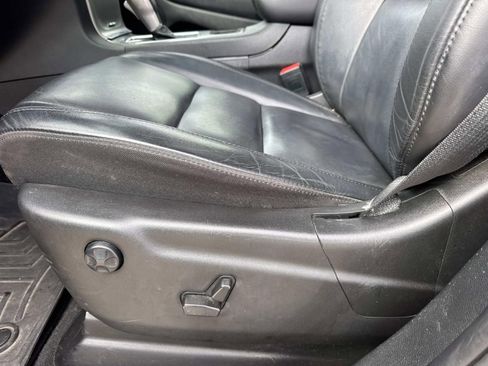 Used 2021 Jeep Grand Cherokee Limited image 15