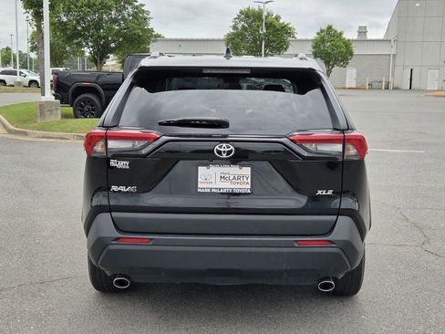 Used 2024 Toyota RAV4 XLE FWD image 4