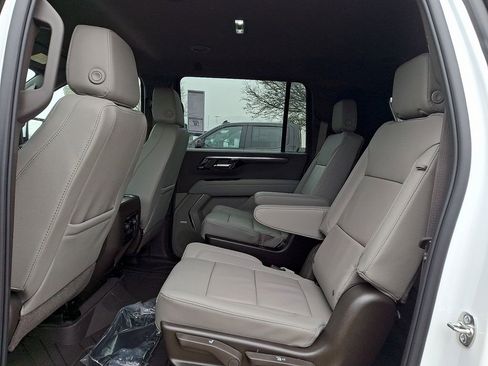 New 2026 Chevrolet Suburban LT w/ Comfort Package image 6