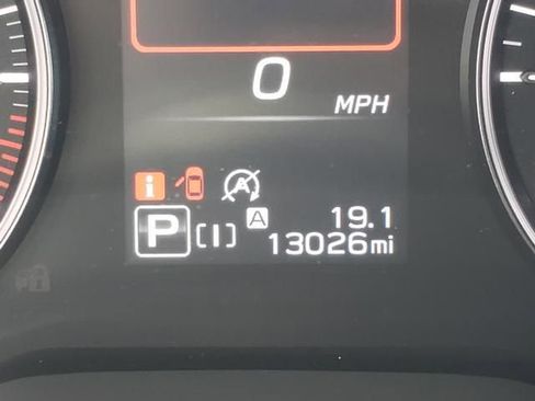 Certified 2024 Subaru Crosstrek 2.0i Premium AWD/4WD image 16