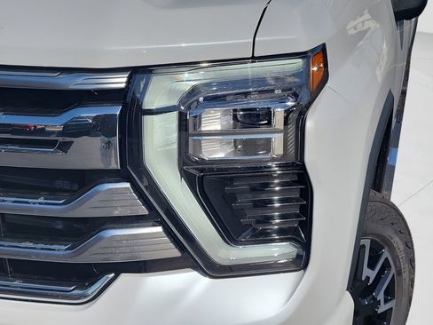 New 2026 Chevrolet Silverado 2500 High Country w/ High Country Premium Package AWD/4WD image 16