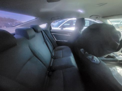 Used 2017 Honda Civic LX image 9